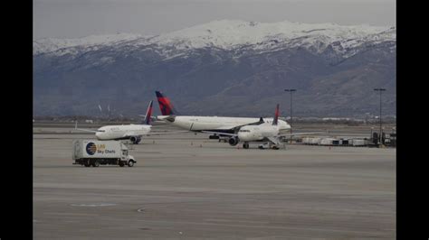 Delta Hub Salt Lake City (SLC) Airport - YouTube