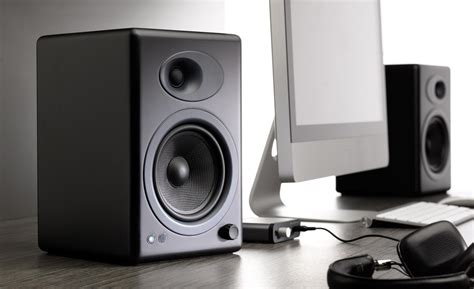 The 20 Best Powered Speakers | Improb | Laptop speakers, Best powered ...