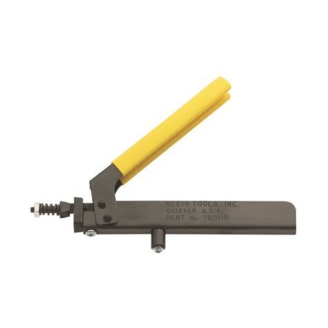 Nibbler Tool - 76011B | Klein Tools - For Professionals since 1857