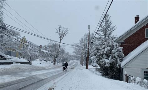 More than 39,000 without power in NH following winter storm | New Hampshire Public Radio