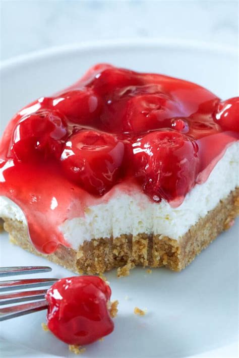 Easy No-Bake Cheesecake Dessert - All Things Mamma