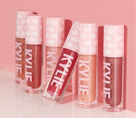 Kylie Cosmetics launches new lip plumping glosses - Fuzzable