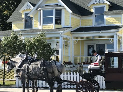 The History of Mackinac Island - Globalphile