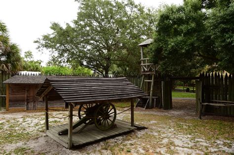 Zenfolio | LARIELKA PHOTOGRAPHY | Collier County Museum UNEDITED