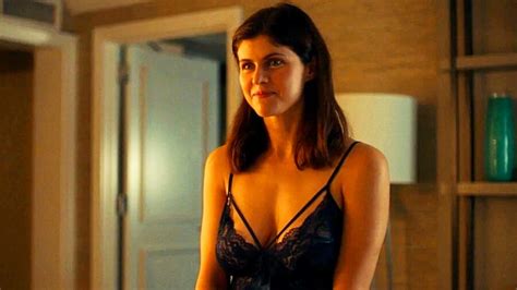 See Alexandra Daddario Stun In A Sexy Red Dress | GIANT FREAKIN ROBOT