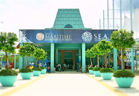 Resorts World Sentosa S.E.A. Aquarium | Perspectives of My Little World