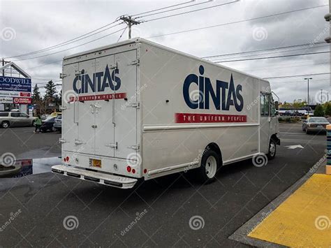 Cintas delivery truck editorial stock image. Image of corporation ...