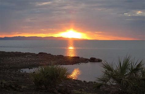 Lake Turkana - Kenya: Get the Detail of Lake Turkana on Times of India Travel