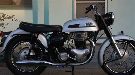 1966 Norton Atlas | Bike-urious