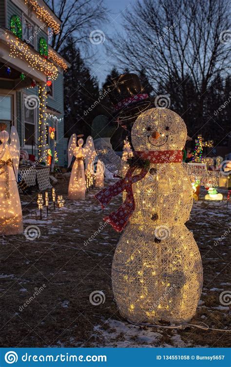 Snowman in a Winter Wonderland Stock Photo - Image of spirit, santa: 134551058