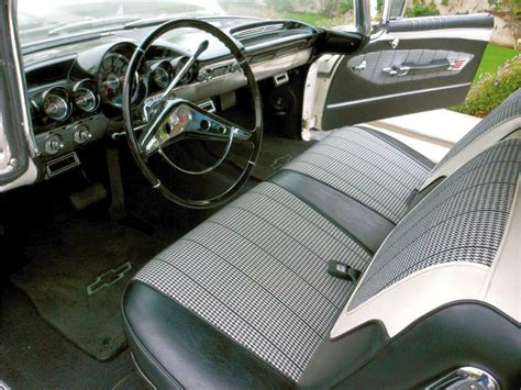 1960 CHEVROLET IMPALA - Interior - 181631