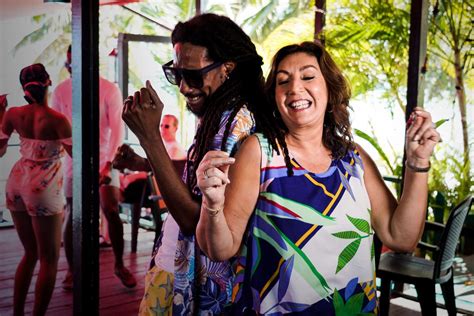 Jane McDonald takes on the Caribbean | Soca News