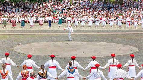 San Fermín Festival: The spectacular bull race in Pamplona - Paladar y Tomar