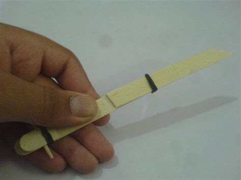 A SIMPLE AUTOMATIC - OPEN PLAY KNIFE!!! : 5 Steps - Instructables