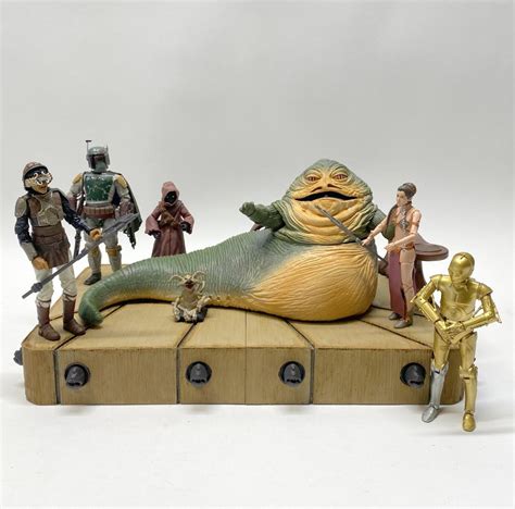 Lot - A collection of Star War figures including Jabba The Hutt ...