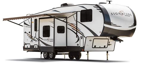 Rockwood Signature Ultra Lite Fifth-Wheel - Family RVing Magazine