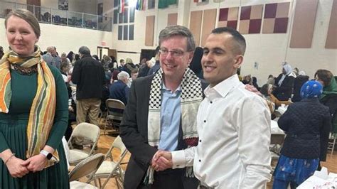 South Bend mayor celebrates Ramadan with Islamic Society of Michiana