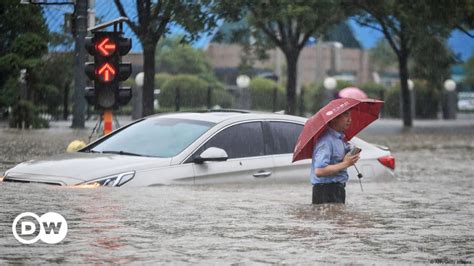 China: Deadly flooding in Henan — in pictures – DW – 07/22/2021