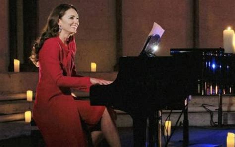 Kate Middleton es captada tocando el piano en concierto navideño - Diario de Querétaro ...