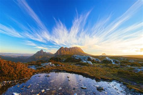 5 Attractions That Make Tasmania An Unconventional Autumn & Winter ...