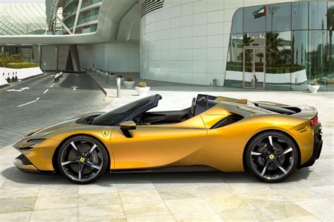 2021 Ferrari SF90 Spider unveiled | CarExpert