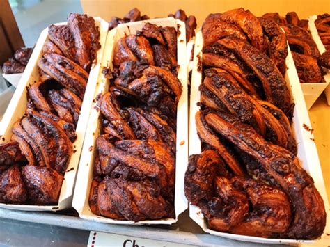 BREADS BAKERY BABKA