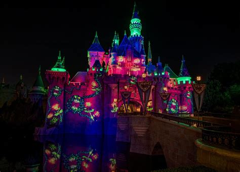 Guide to Halloween Time at Disneyland - Disney Tourist Blog