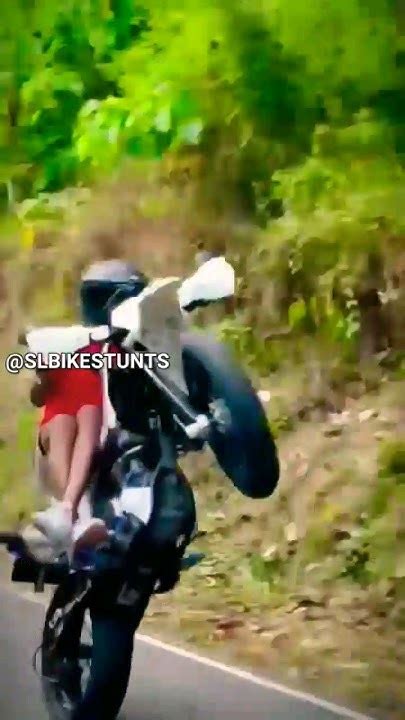 Wr250 වැඩ්ඩෝ silent 😍 wrx stunt #bike #wrx #wr250x #stunts - YouTube