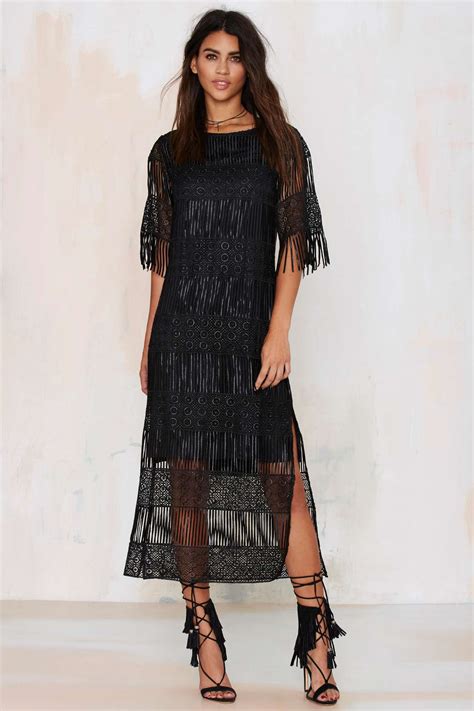 A Complete Guide to Fall’s Best Fringe Dresses | StyleCaster