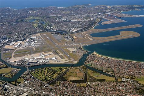 Bird's eye view of Sydney Kingsford Smith Airport on CX101… | Flickr