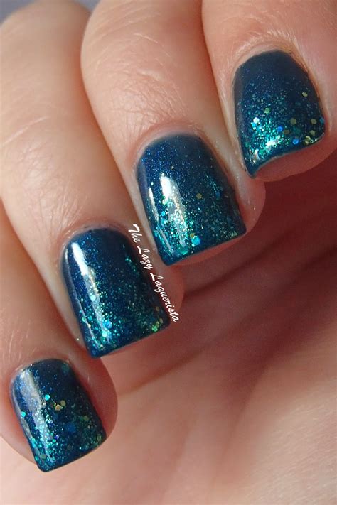 Manicure Manifesto: Teal Glitter Gradient