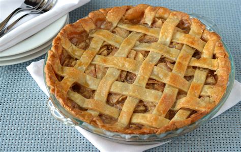 Deep dish apple pie - Friday is Cake Night