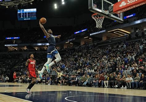 WATCH: Anthony Edwards' Ridiculous Dunk In Bucks-Timberwolves Game ...