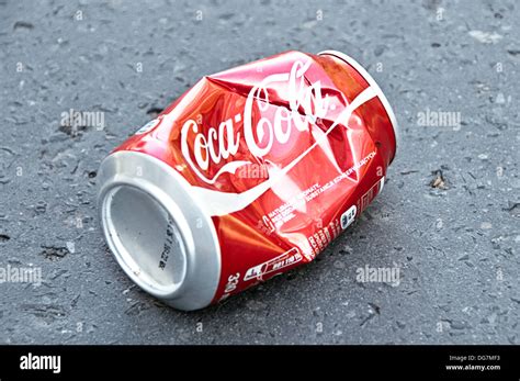 Crushed coke can hi-res stock photography and images - Alamy