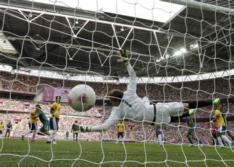 Mexico vs. Brazil 2012 Olympics Final Results in 'El Tri' Wearing Gold in Award Ceremony ...