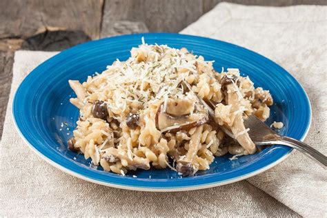 Mushroom risotto - ohmydish.com