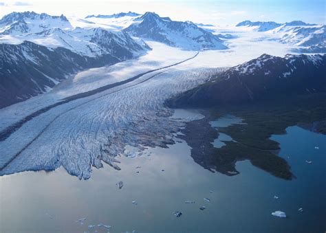 Two-Thirds of Alaska's Kenai Fjords Glaciers In Retreat, Study Finds ...