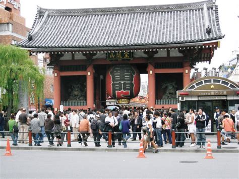 About Japan: A Teacher's Resource | Entrance to Asakusa Shrine | Japan Society