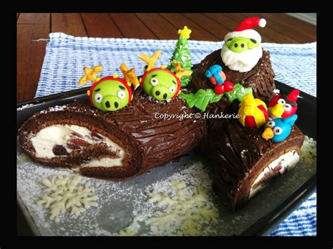 Angry Birds Xmas Log Cake (Bûche de Noël) ~ Hankerie