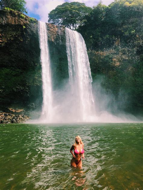 Wailua Falls in Kauai : r/pics