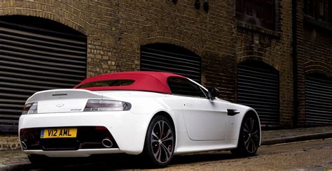 Aston Martin V12 Vantage Roadster Officially Revealed - autoevolution