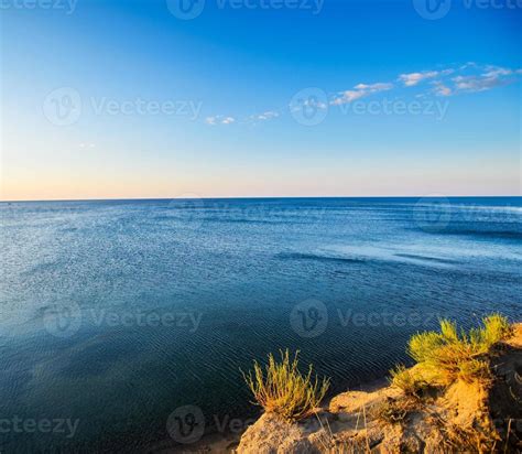 Black Sea coast 15297064 Stock Photo at Vecteezy