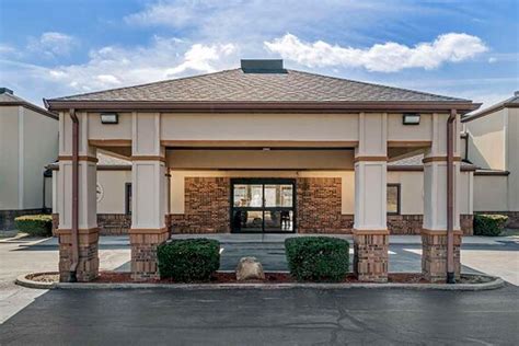 REVIEW: Nice but not clean - Comfort Inn East, Oregon - Tripadvisor