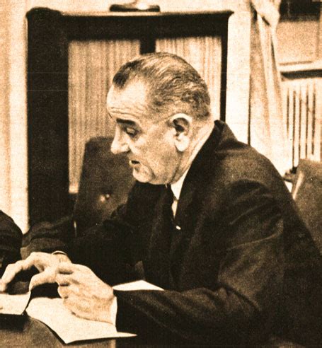 LBJ Signs The Civil Rights Act Of 1964 - July 2, 1964 – Past Daily: A ...