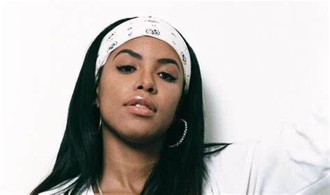 10 Best Aaliyah Songs of All Time - Singersroom.com