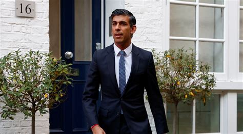 Rishi Sunak set to become UK’s first Indian-origin PM | World News ...