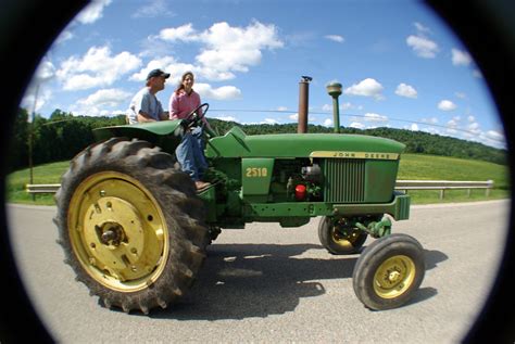 John Deere 2150: Specs, Engine, Transmission, Dimensions