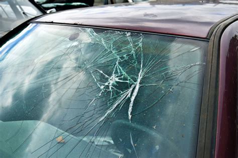 How Dangerous is Driving with a Cracked Windshield?