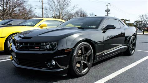 2016 camaro dot com — Black Camaro Striking black Chevrolet Camaro SS