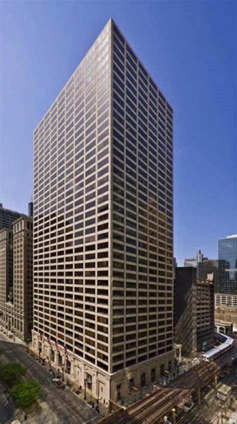 Downtown Chicago Office Building Commands $198M - Commercial Property Executive